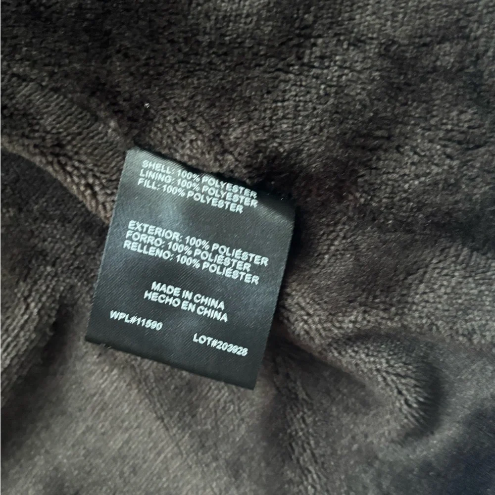 Weatherproof Women’s Size Large L Velour Lined Black Puffer Vest - Picture 4 of 8